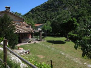 Bed and Breakfast Ai Piedi Del Catria