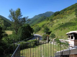 Bed and Breakfast Ai Piedi Del Catria