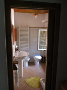 Il Gallo appartamento bed and breakfast Ai Piedi Del Catria