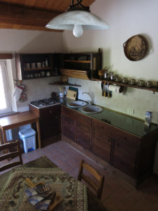Il Gallo appartamento bed and breakfast Ai Piedi Del Catria